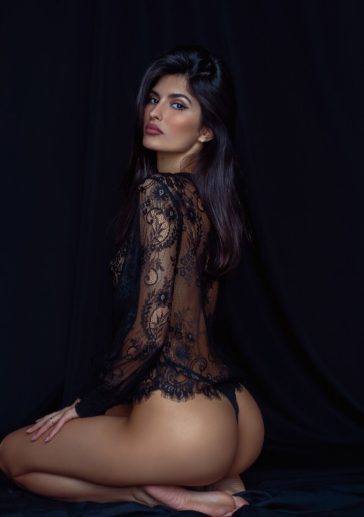 Yael Cohen Aris Sexy Black Lingerie Tease Onlyfans Video Gotanynudes