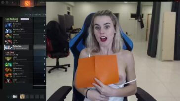Twitch accidental nude