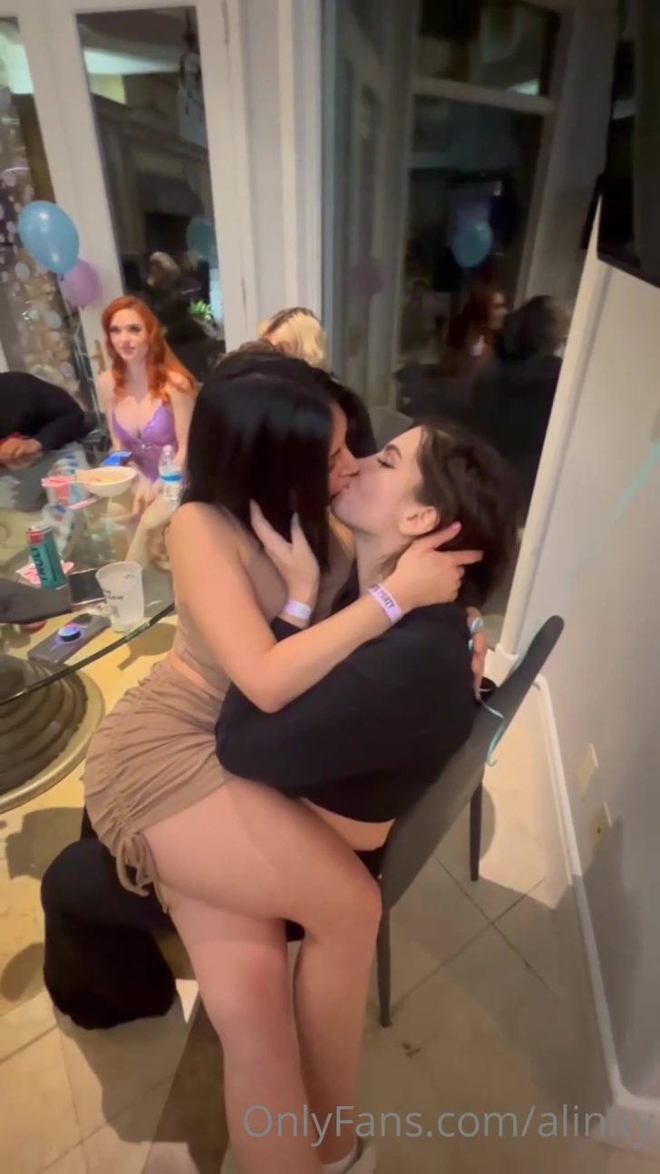 Alinity And Fandy Making Out Ppv Onlyfans Video Leaked Gotanynudes Com